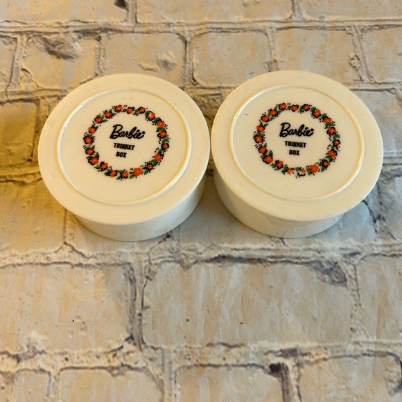 BARBIE (1960-70’S) PINK AND WHITE MIRRORS AND WHITE TRINKET BOXES FLORAL PATTERN - Picture 8 of 8